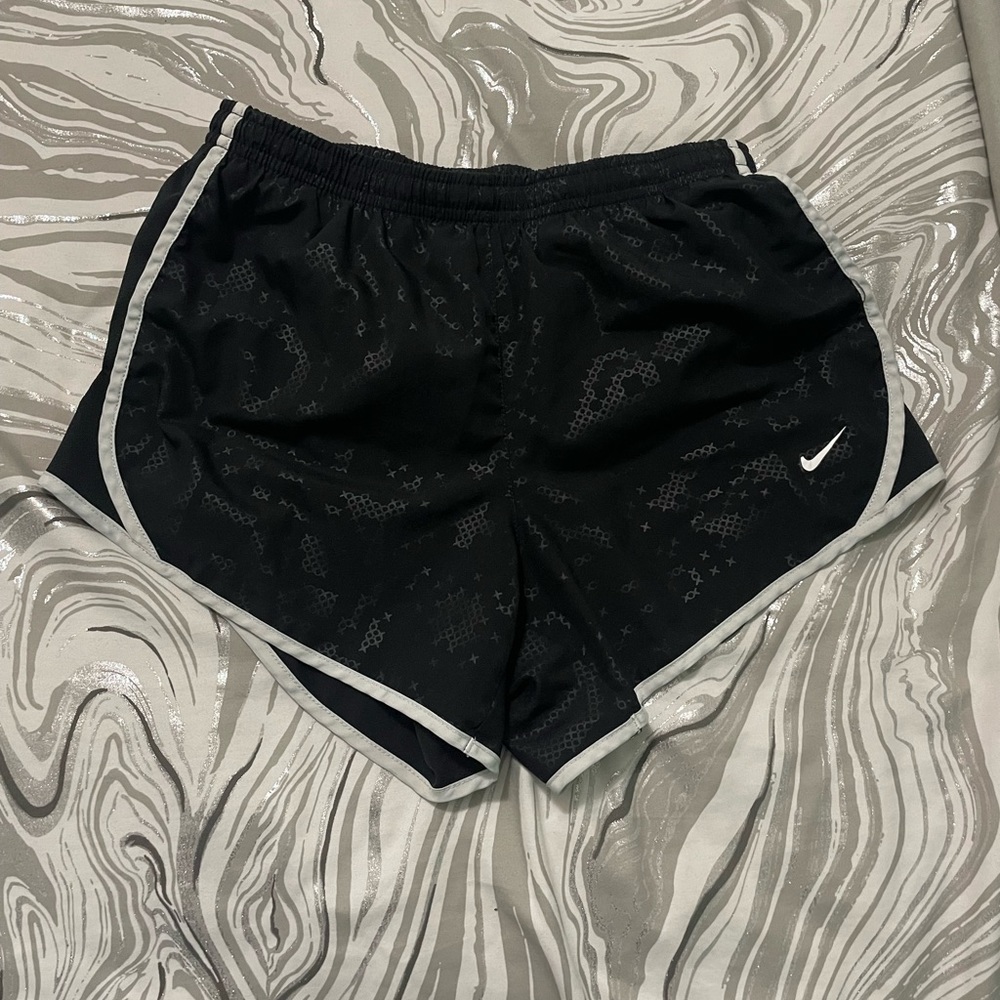 Girls Nike Brief-lined running shorts